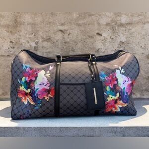 Rare Steve Madden floral-patterned duffle bag